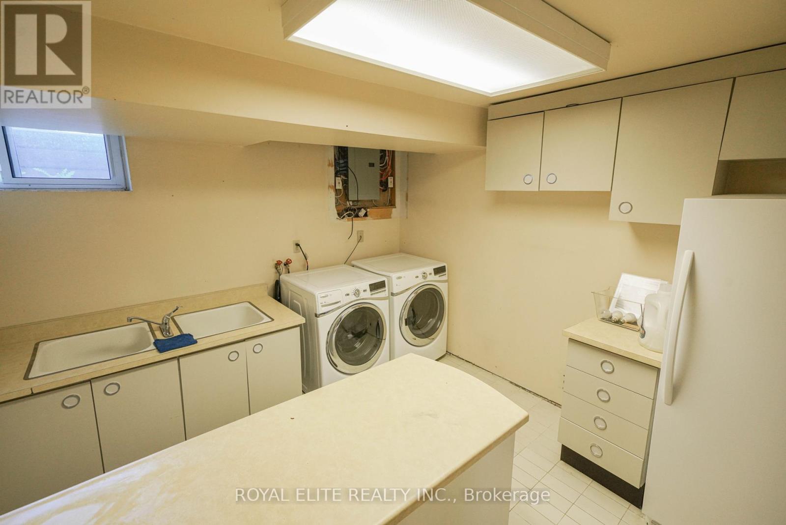 Photo 31 of 3530 Kingbird Court, Mississauga ON