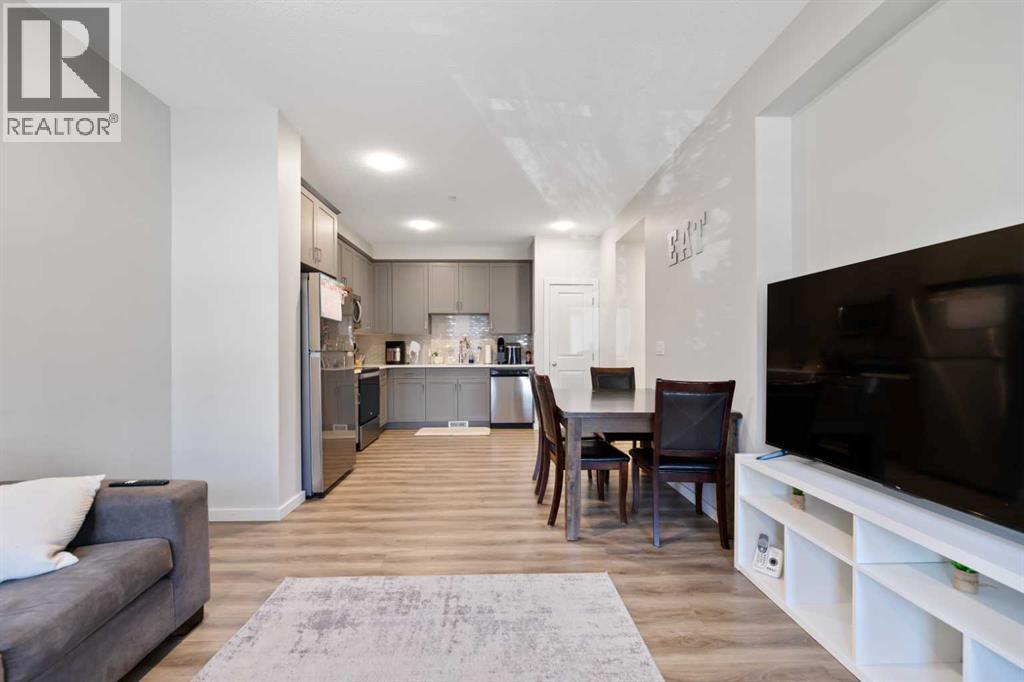 Photo 10 of 273 Lucas Avenue Nw, Calgary AB