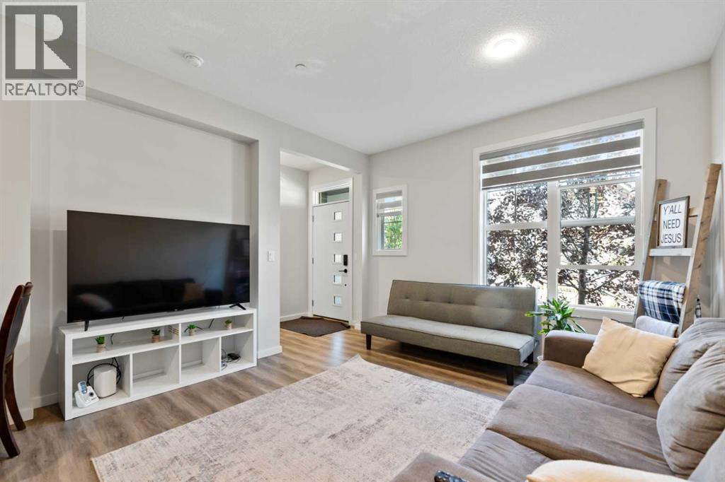 Photo 14 of 273 Lucas Avenue Nw, Calgary AB