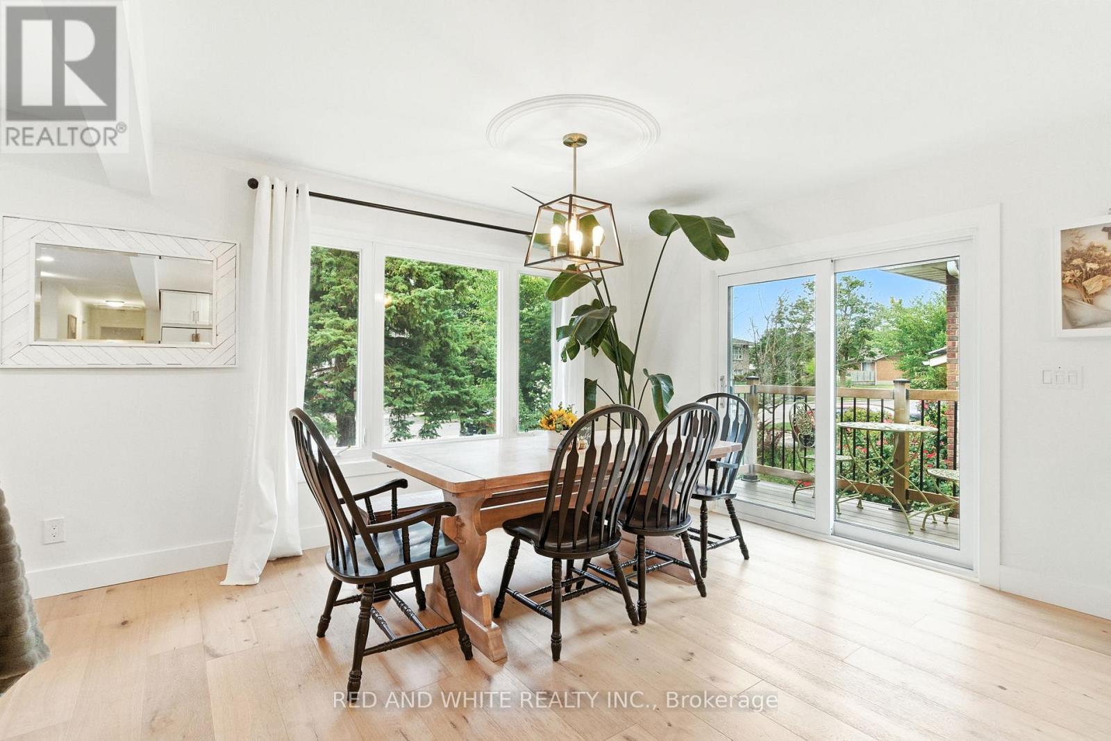 Photo 19 of 210 Northlake Drive, Waterloo ON