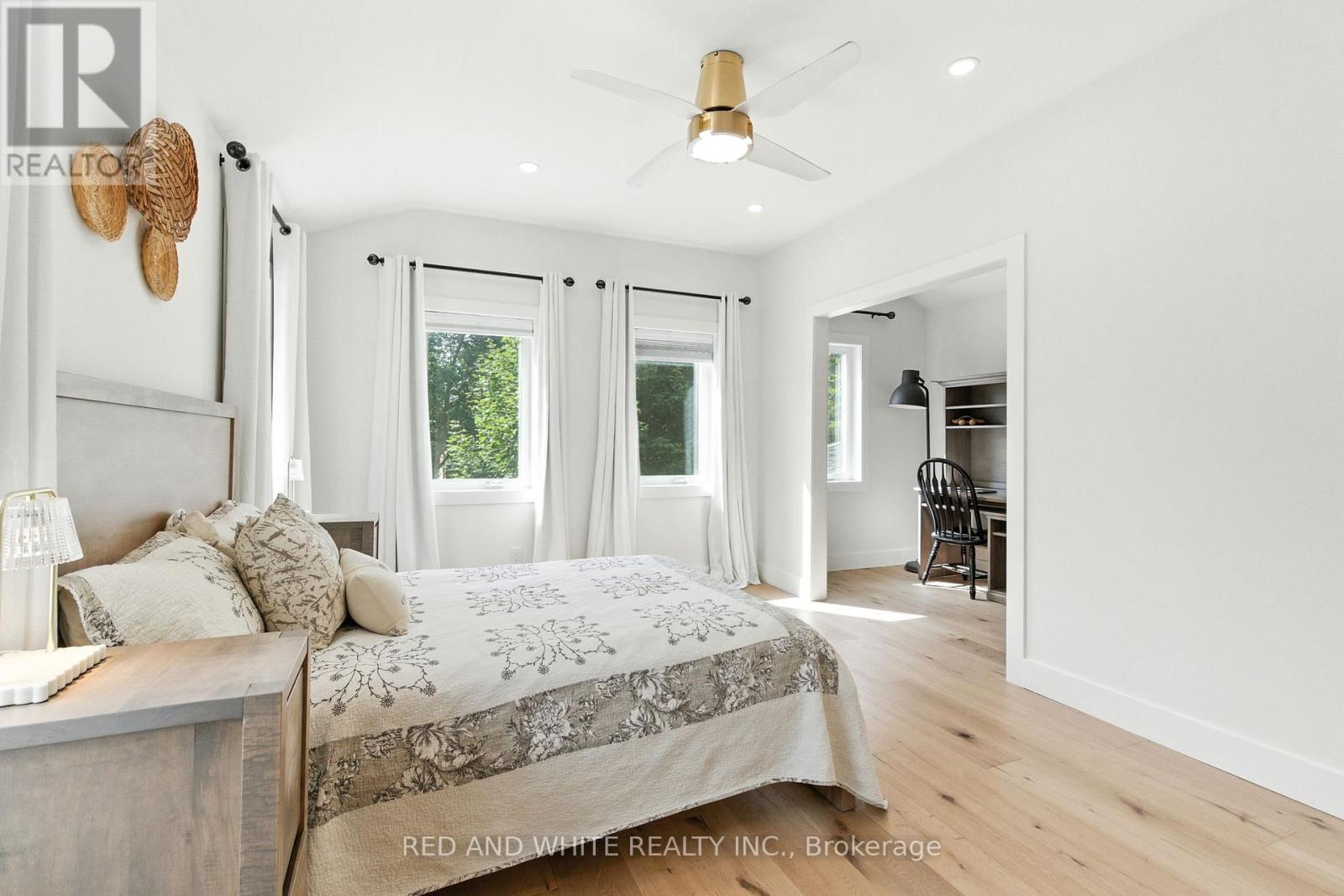 Photo 28 of 210 Northlake Drive, Waterloo ON
