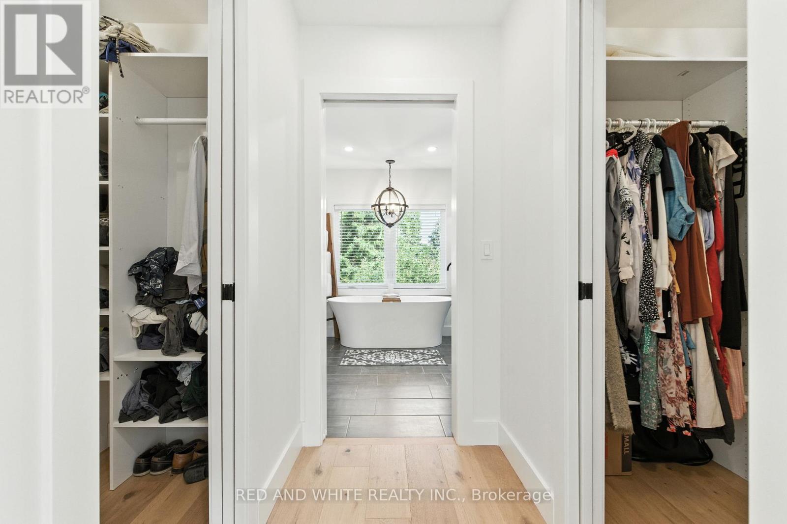 Photo 30 of 210 Northlake Drive, Waterloo ON