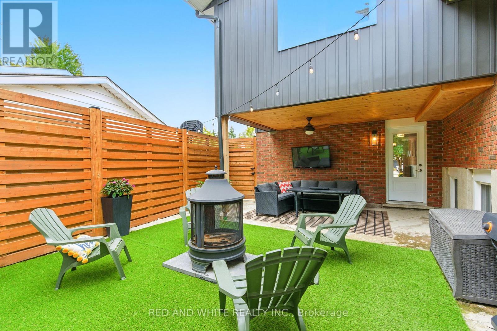 Photo 42 of 210 Northlake Drive, Waterloo ON