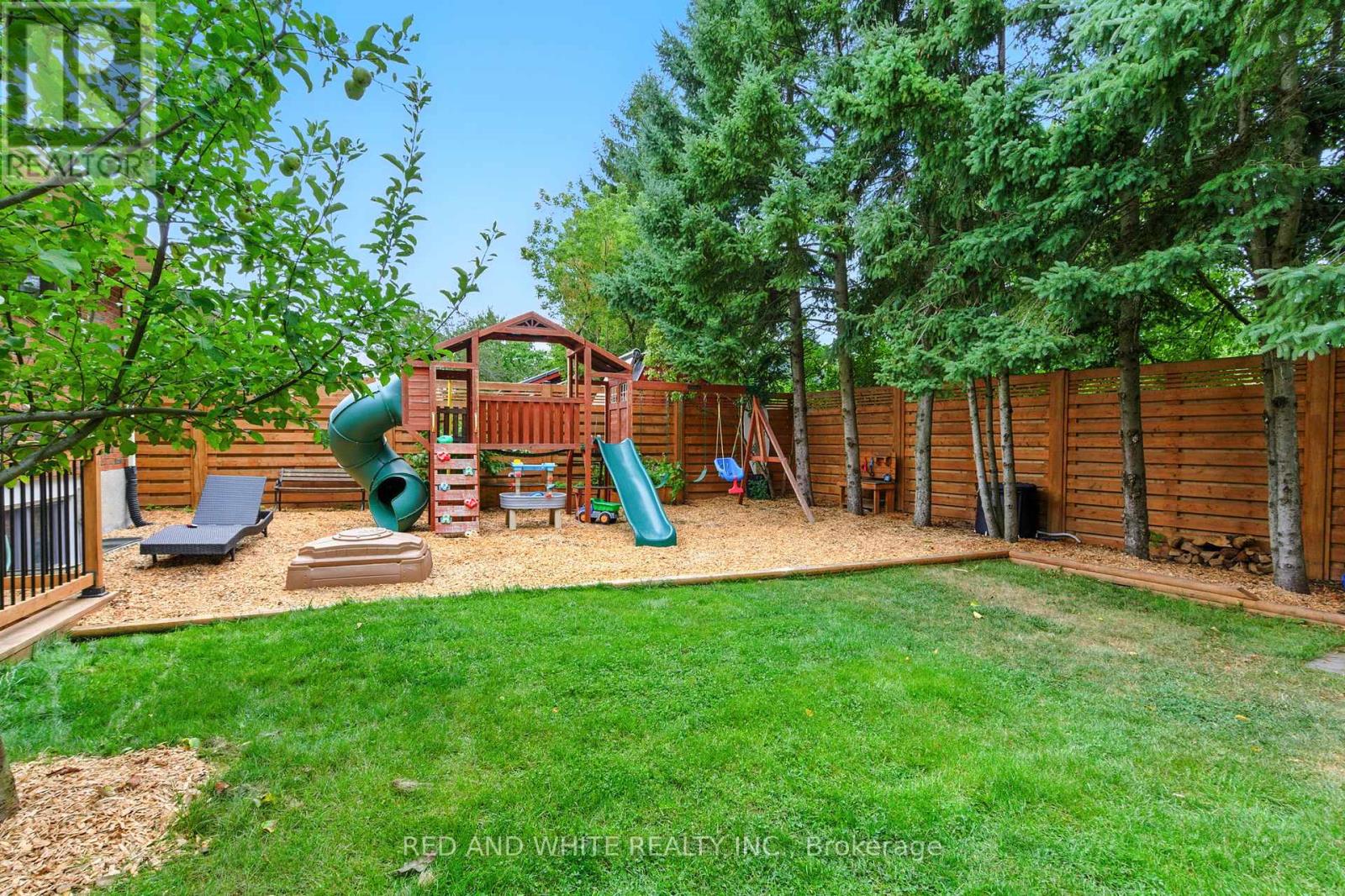 Photo 47 of 210 Northlake Drive, Waterloo ON