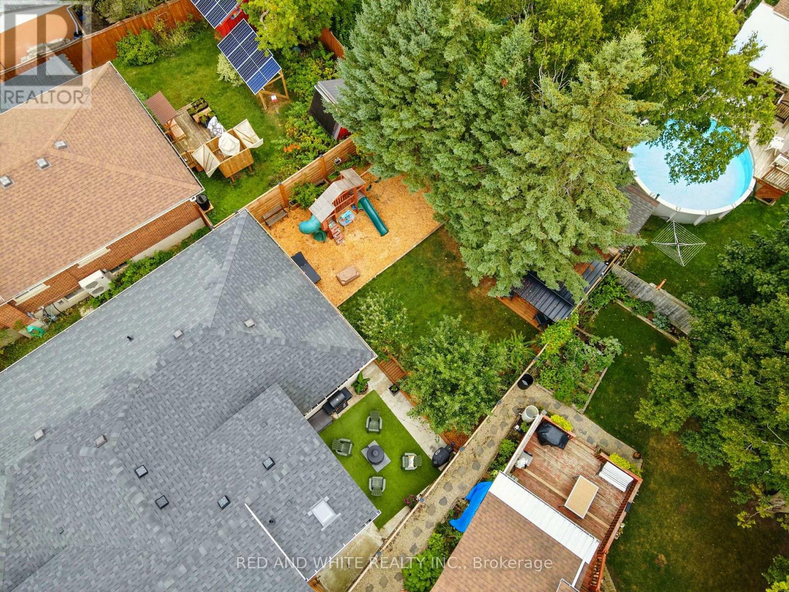 Photo 49 of 210 Northlake Drive, Waterloo ON