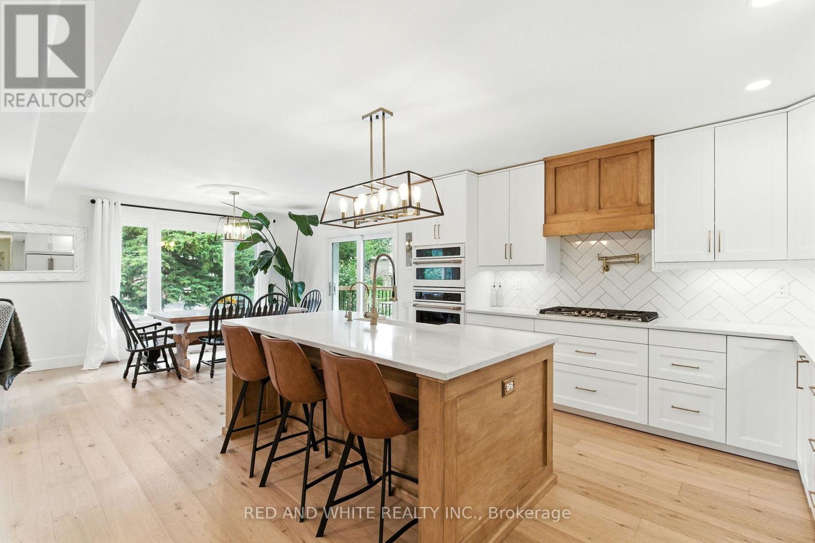 Photo 6 of 210 Northlake Drive, Waterloo ON
