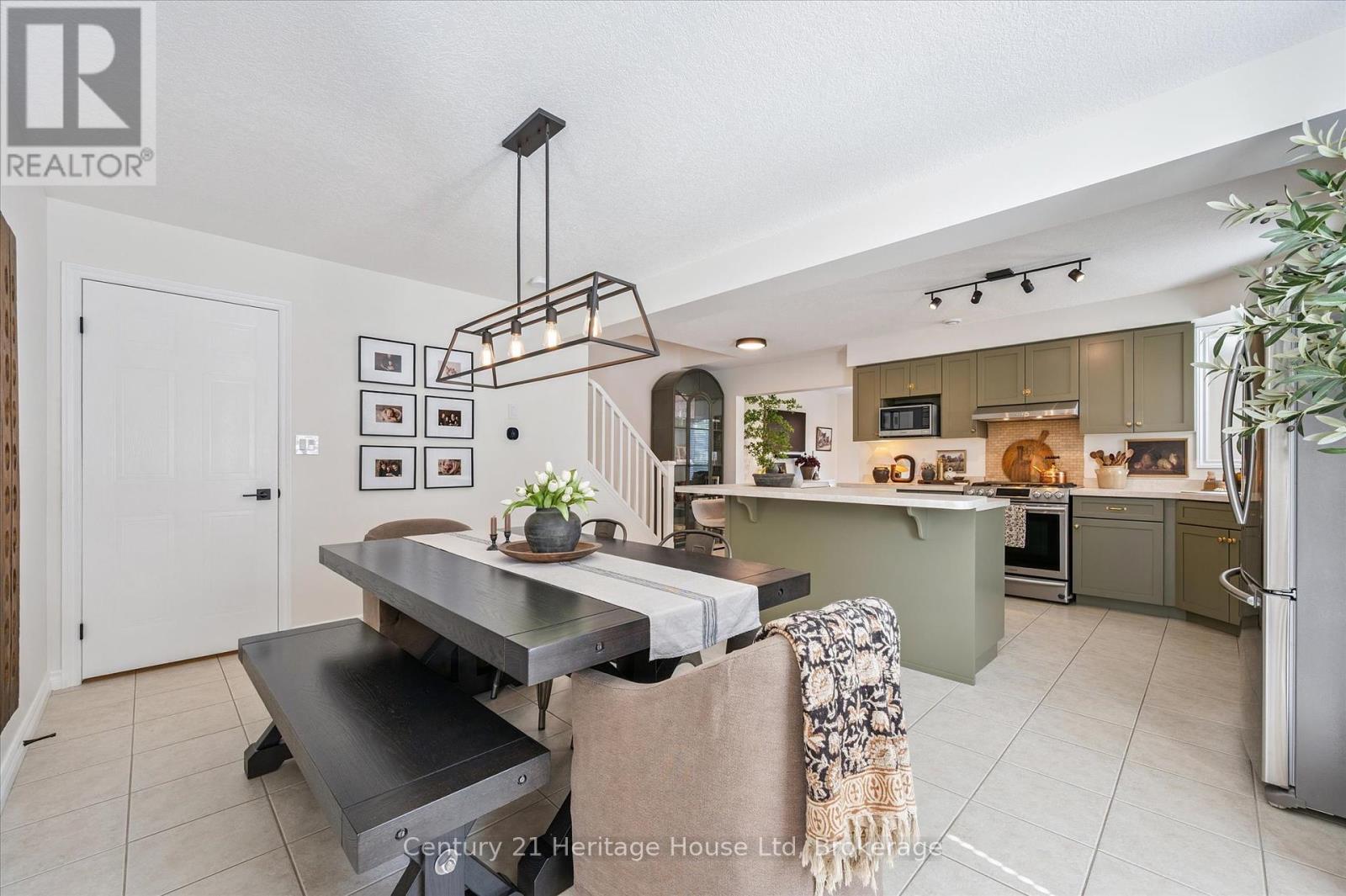 Photo 14 of 7 20 Shackleton Drive, Guelph ON
