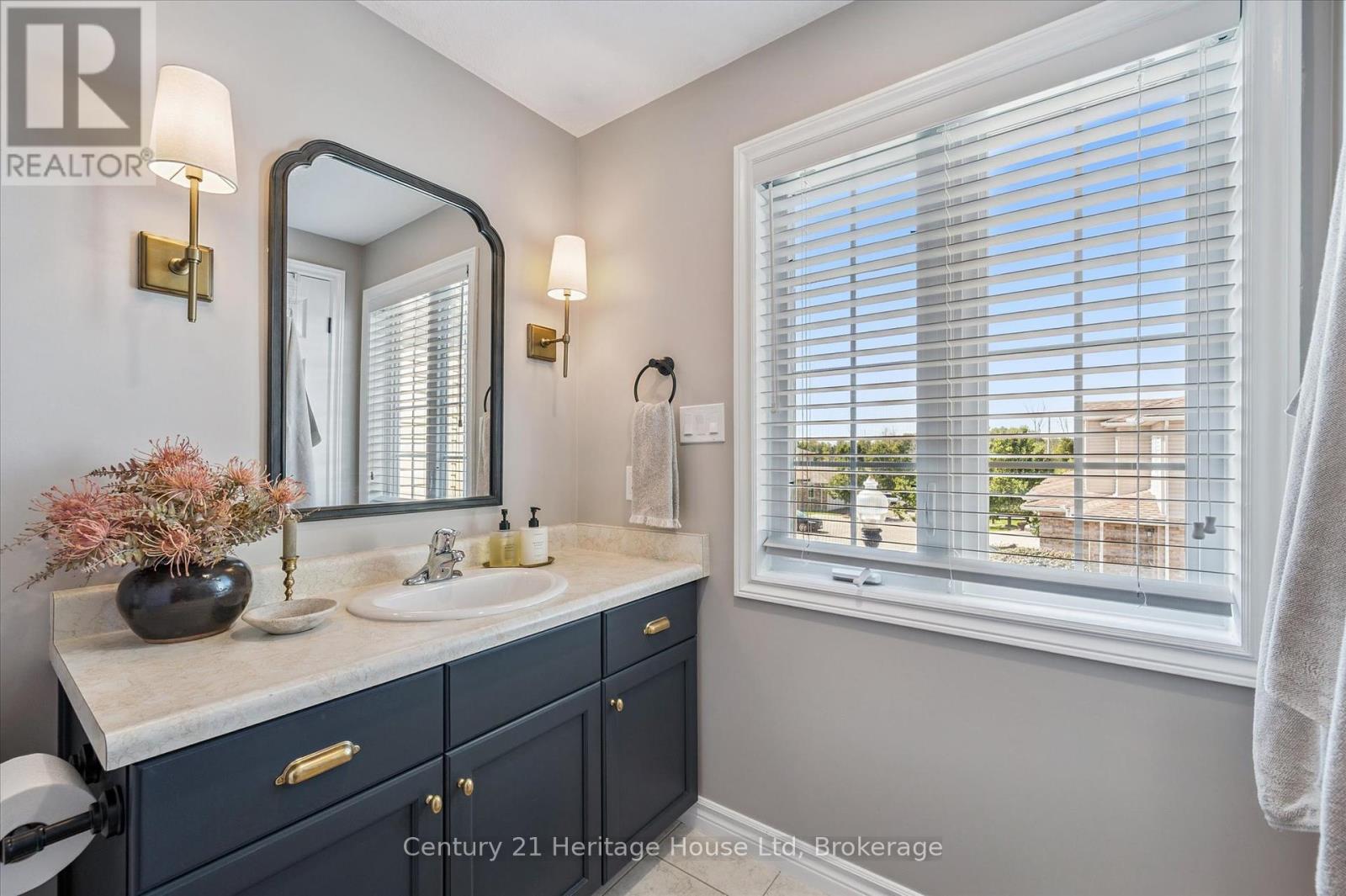 Photo 30 of 7 20 Shackleton Drive, Guelph ON