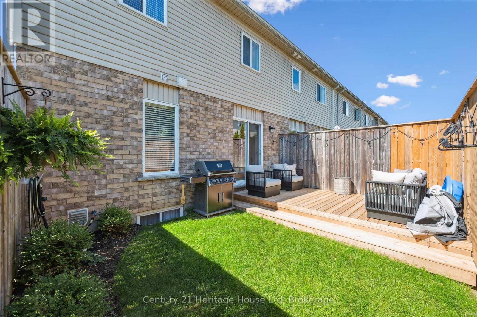Photo 32 of 7 20 Shackleton Drive, Guelph ON
