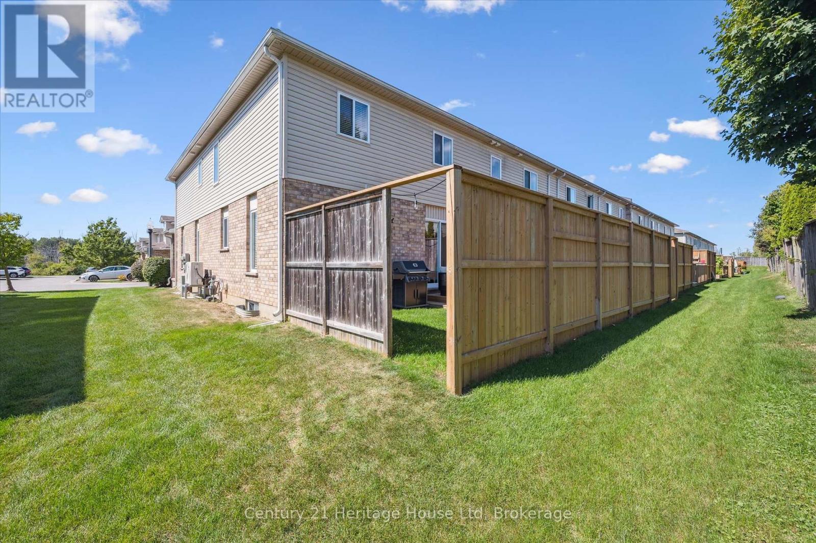 Photo 36 of 7 20 Shackleton Drive, Guelph ON
