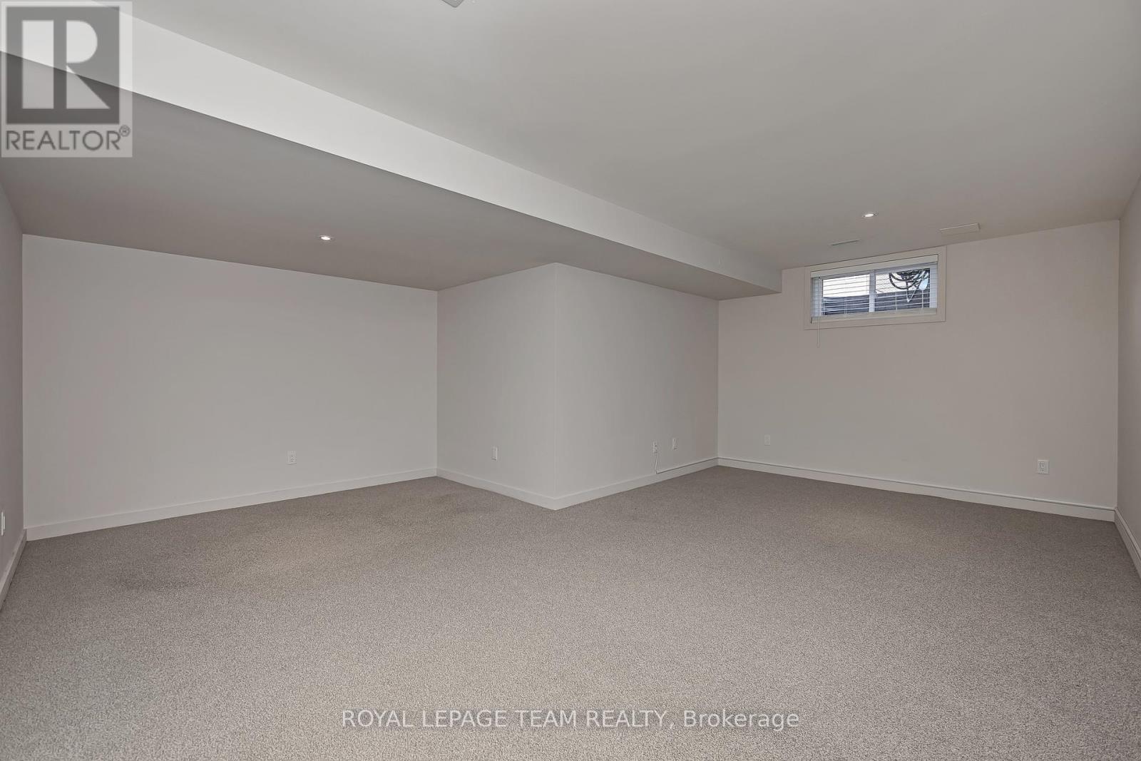Photo 39 of 522 Borbridge Avenue, Ottawa ON