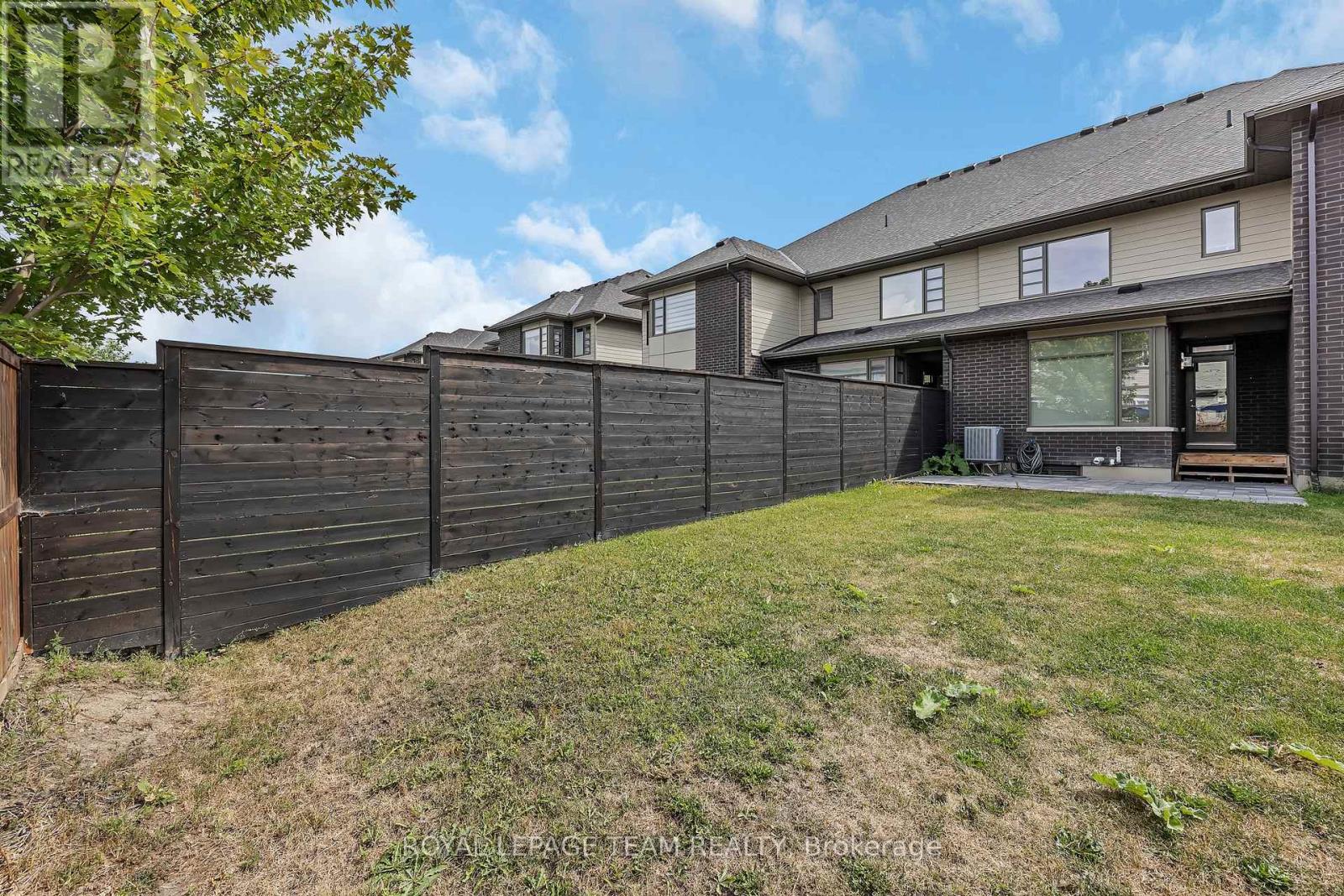 Photo 43 of 522 Borbridge Avenue, Ottawa ON