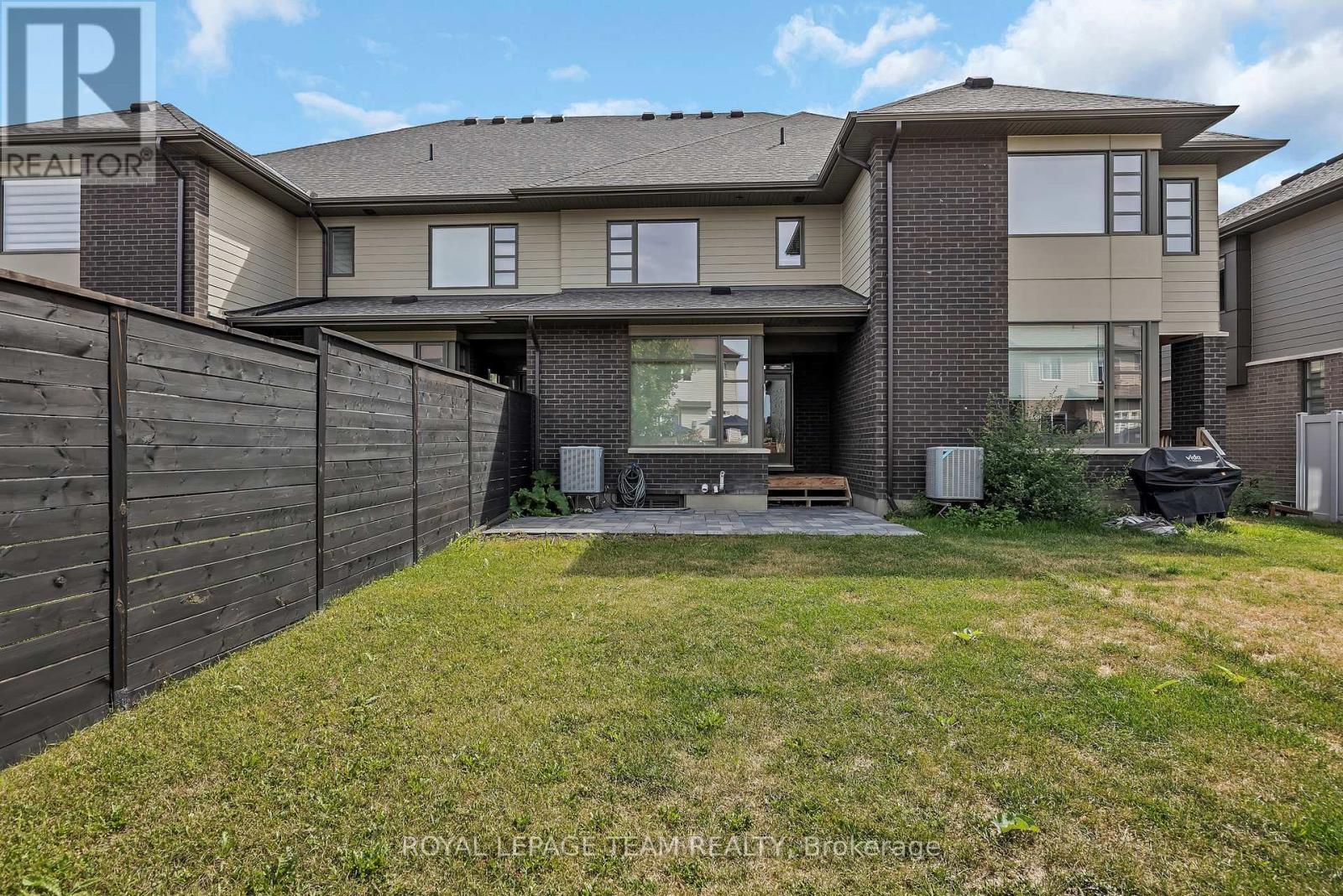 Photo 45 of 522 Borbridge Avenue, Ottawa ON