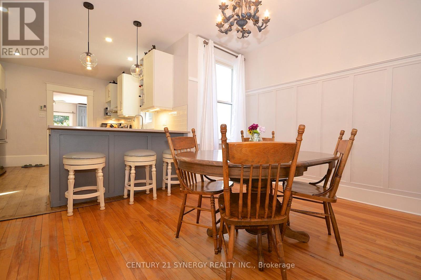 Photo 14 of 47 Roslyn Avenue, Ottawa ON