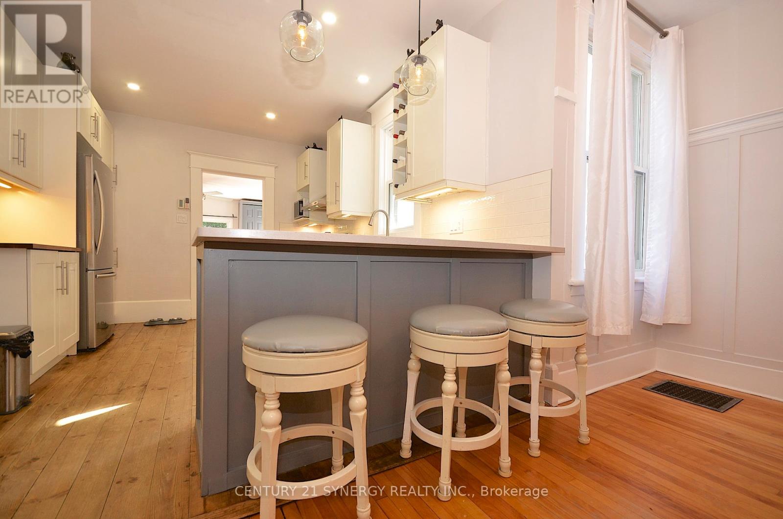 Photo 17 of 47 Roslyn Avenue, Ottawa ON
