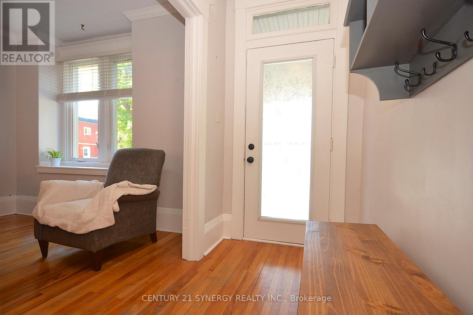 Photo 4 of 47 Roslyn Avenue, Ottawa ON
