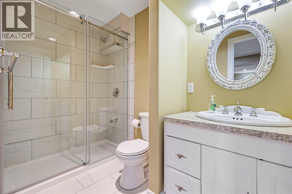 Photo 38 of 8025 Cougar Ridge Avenue Sw, Calgary AB