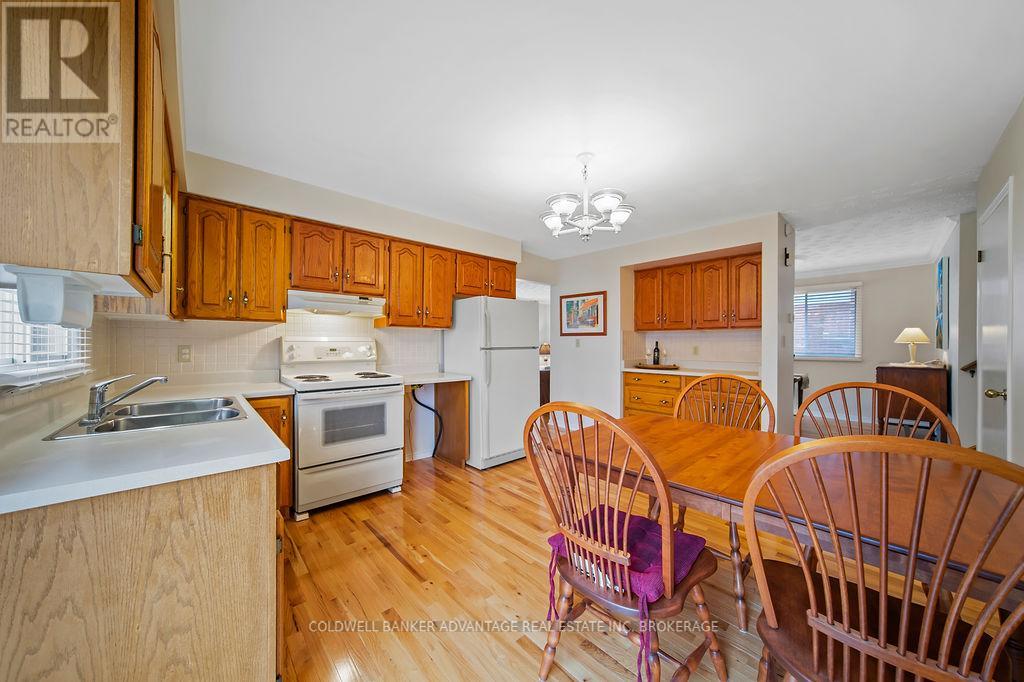 Photo 14 of 7362 Nathan Crescent, Niagara Falls ON