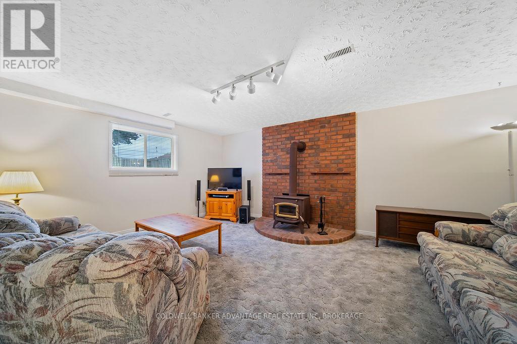 Photo 30 of 7362 Nathan Crescent, Niagara Falls ON