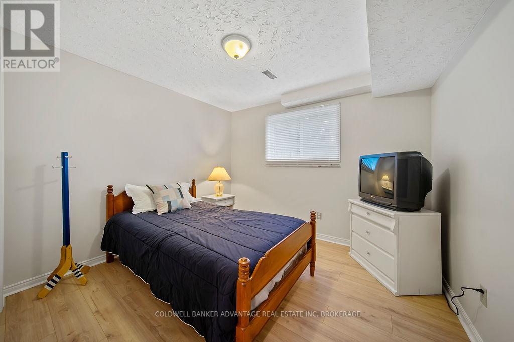 Photo 34 of 7362 Nathan Crescent, Niagara Falls ON