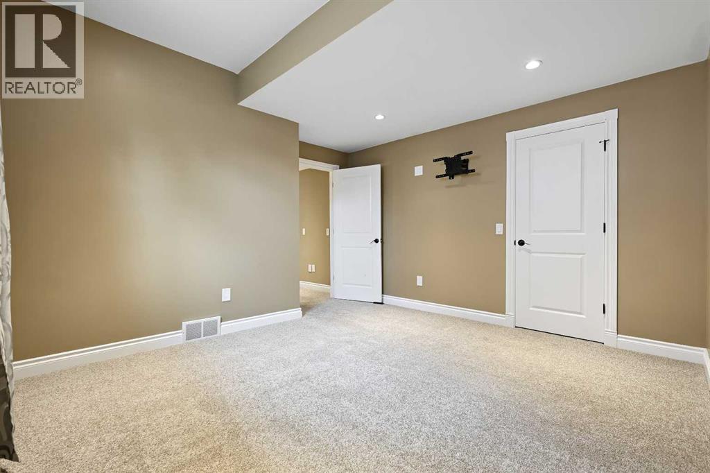 Photo 37 of 24 Fortress Court Sw, Calgary AB