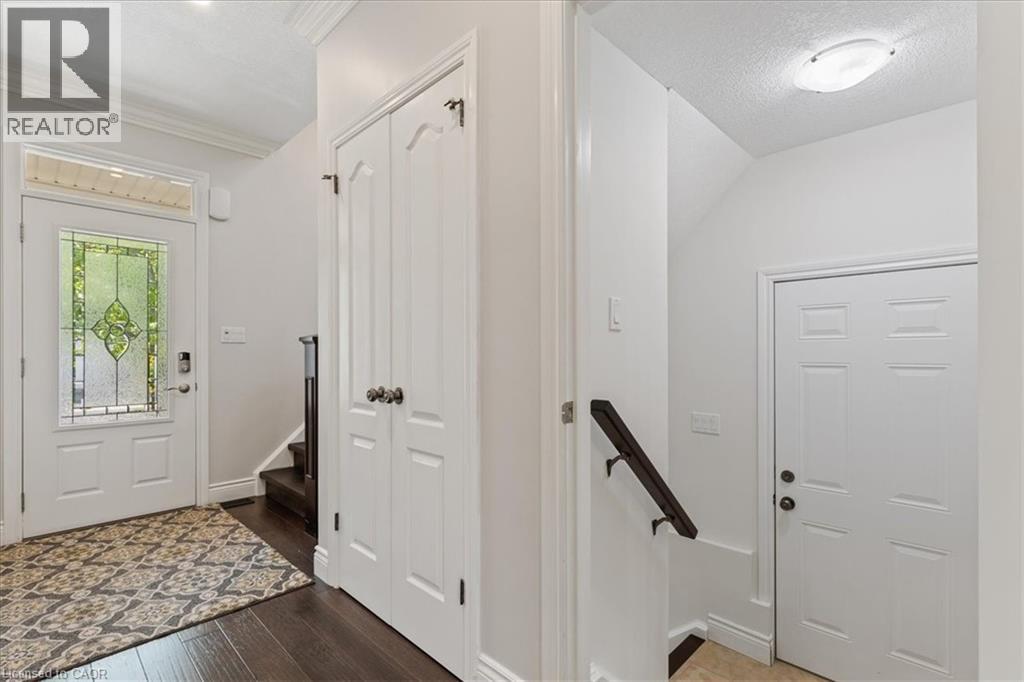 Photo 6 of 742 Lucerne Avenue, Waterloo ON
