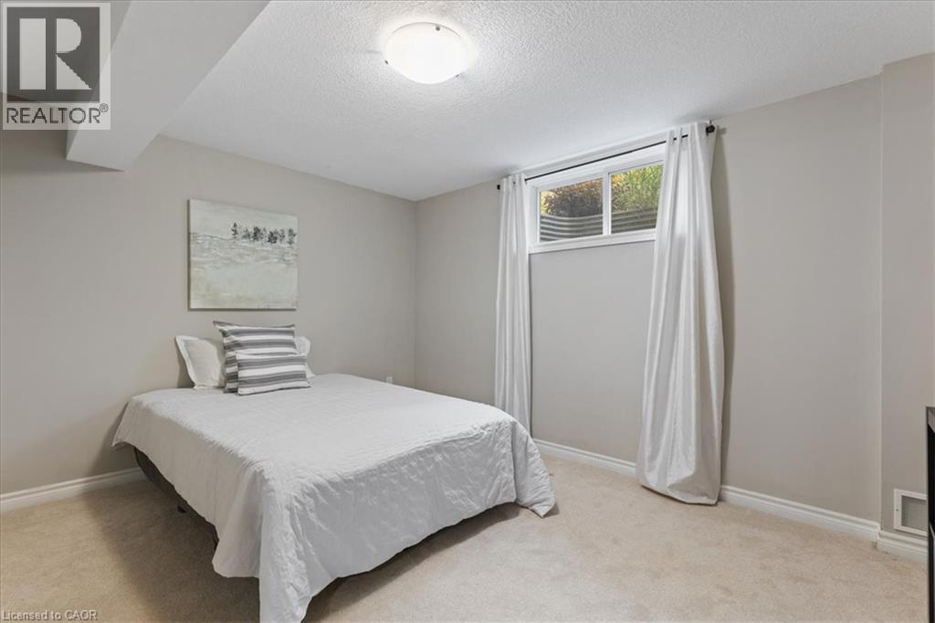 Photo 36 of 742 Lucerne Avenue, Waterloo ON