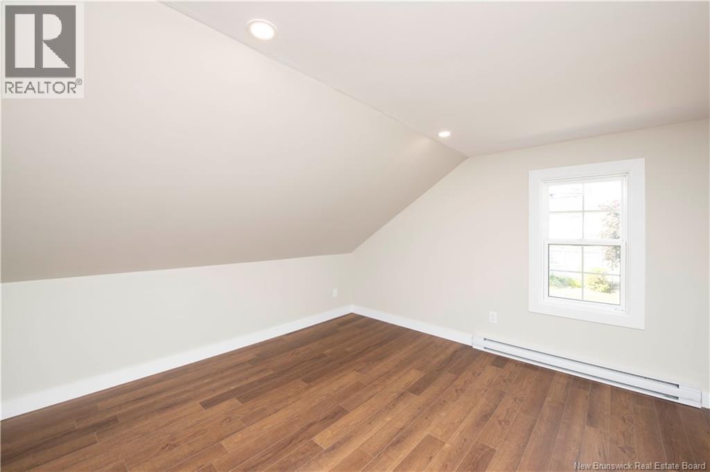 Photo 20 of 31 Mcsweeney Avenue, Moncton NB