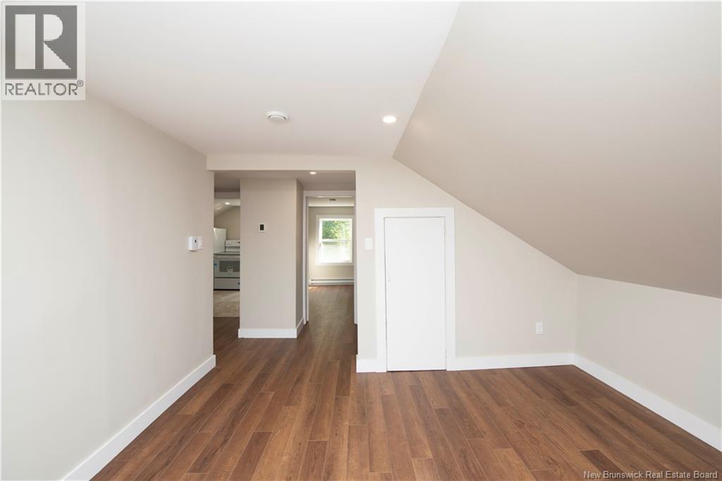 Photo 21 of 31 Mcsweeney Avenue, Moncton NB
