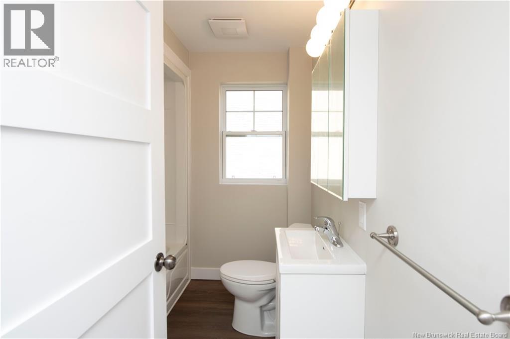 Photo 11 of 31 Mcsweeney Avenue, Moncton NB
