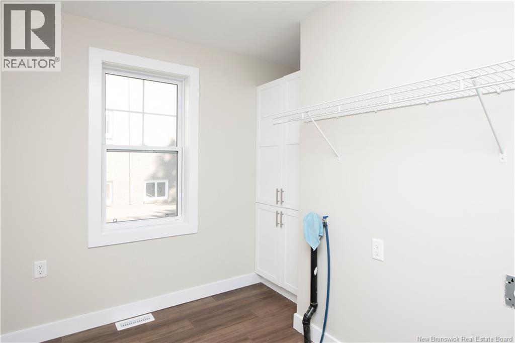 Photo 16 of 31 Mcsweeney Avenue, Moncton NB