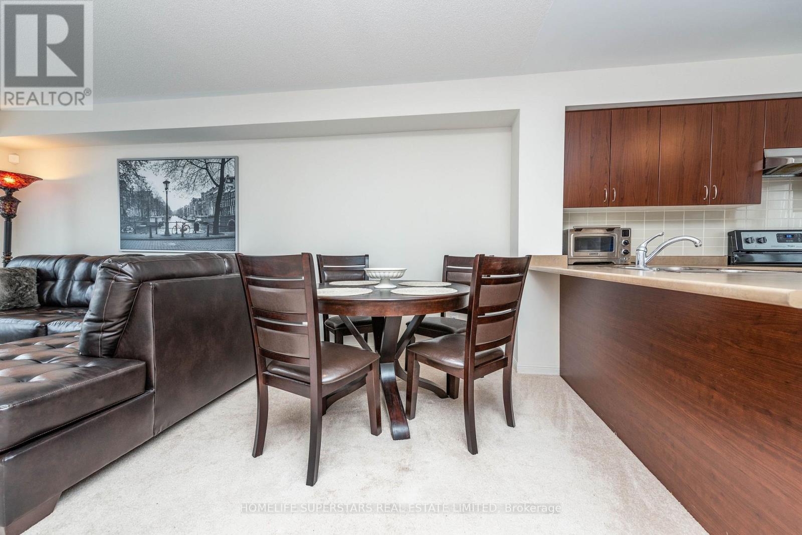 Photo 7 of 210 250 Sunny Meadow Boulevard, Brampton ON
