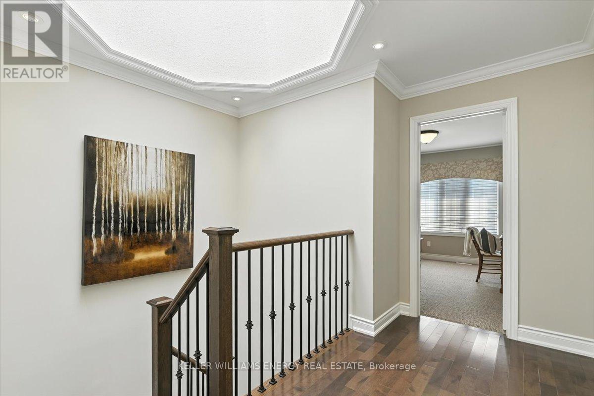 Photo 15 of 1762 Dufferin Street, Whitby ON