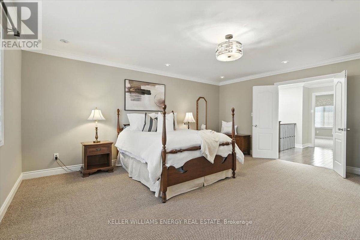 Photo 18 of 1762 Dufferin Street, Whitby ON