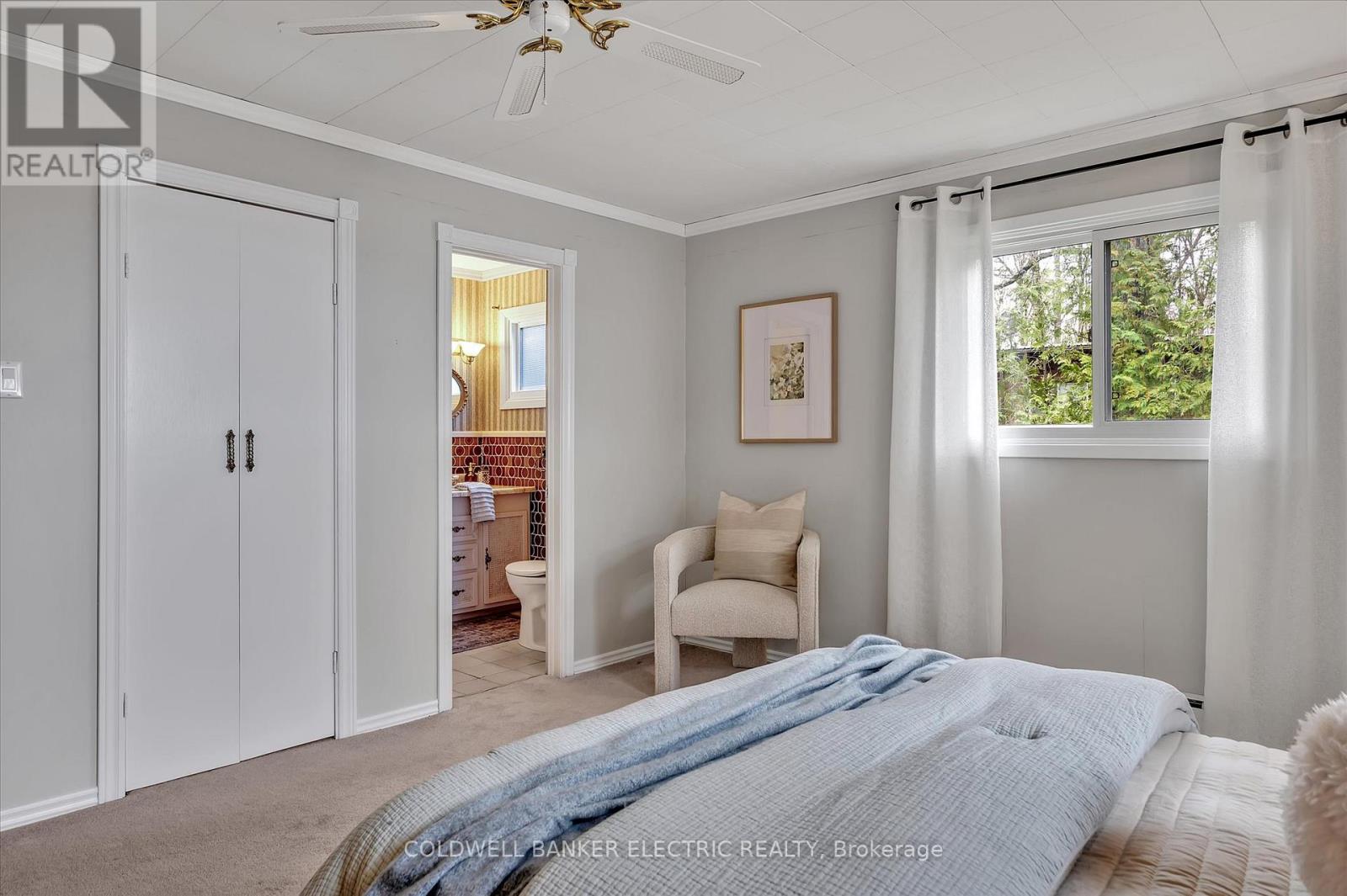 Photo 24 of 318 Fothergill Isle, Selwyn ON
