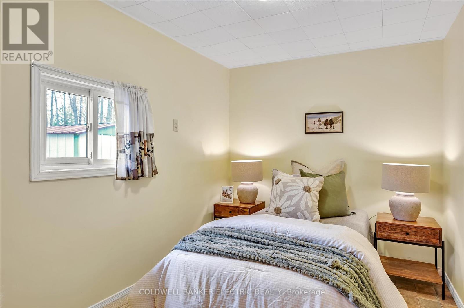 Photo 31 of 318 Fothergill Isle, Selwyn ON