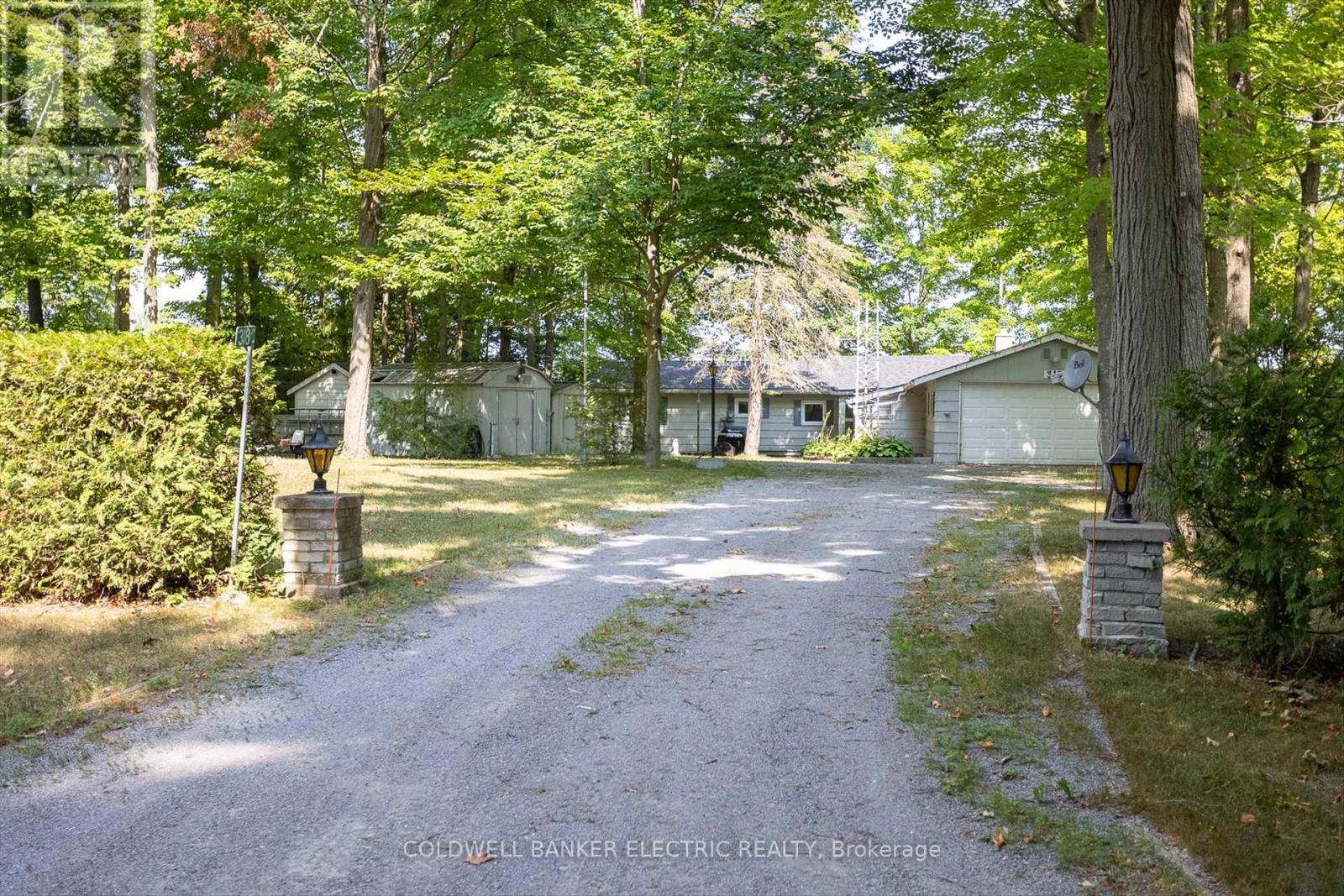 Photo 4 of 318 Fothergill Isle, Selwyn ON