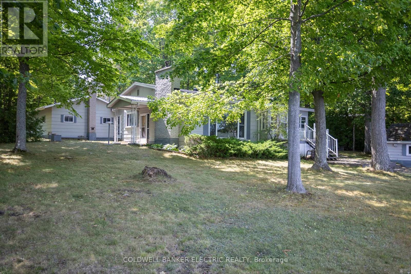 Photo 32 of 318 Fothergill Isle, Selwyn ON