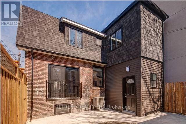 Photo 16 of Upper 892 Palmerston Avenue, Toronto ON