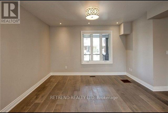 Photo 7 of Upper 892 Palmerston Avenue, Toronto ON