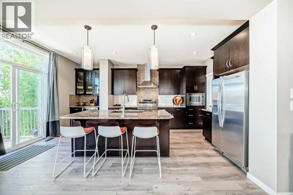 Photo 4 of 8 Sage Bank Way Nw, Calgary AB