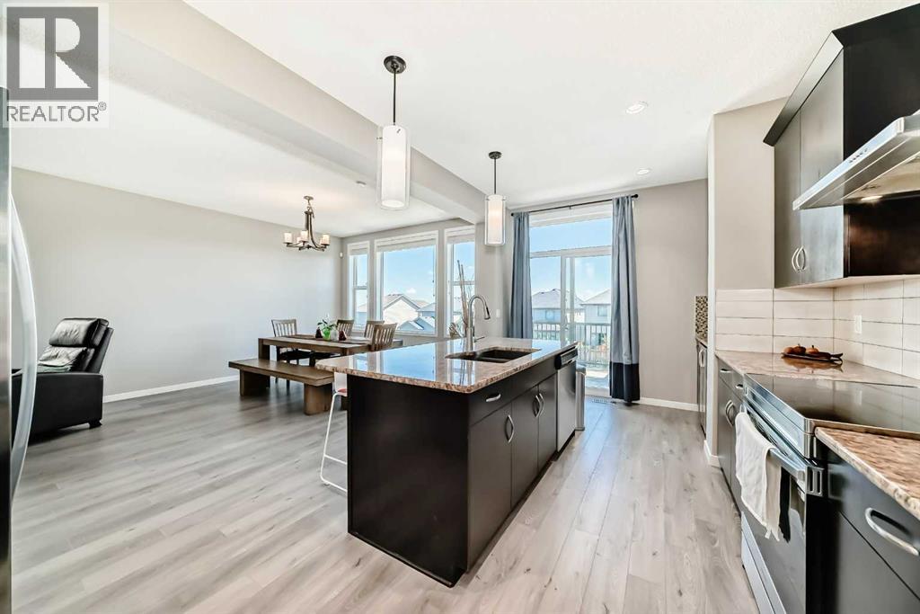 Photo 6 of 8 Sage Bank Way Nw, Calgary AB