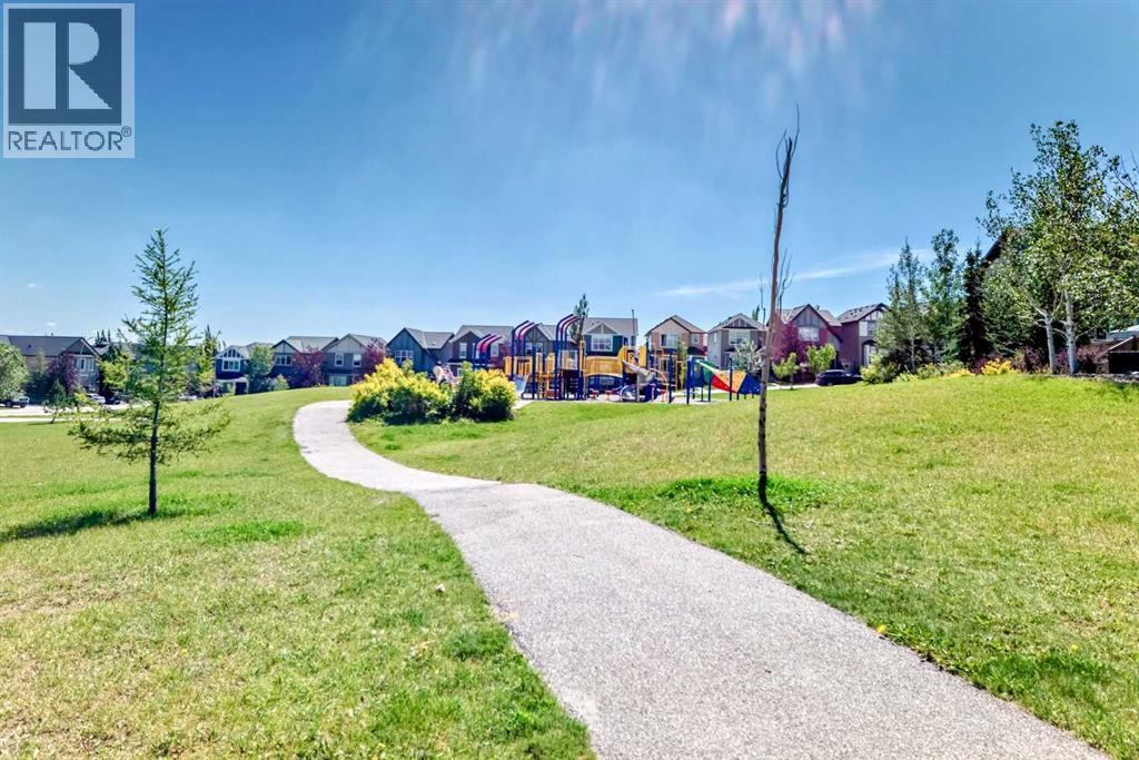 Photo 36 of 8 Sage Bank Way Nw, Calgary AB