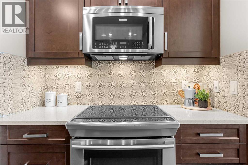 Photo 10 of 240 Copperpond Green Se, Calgary AB