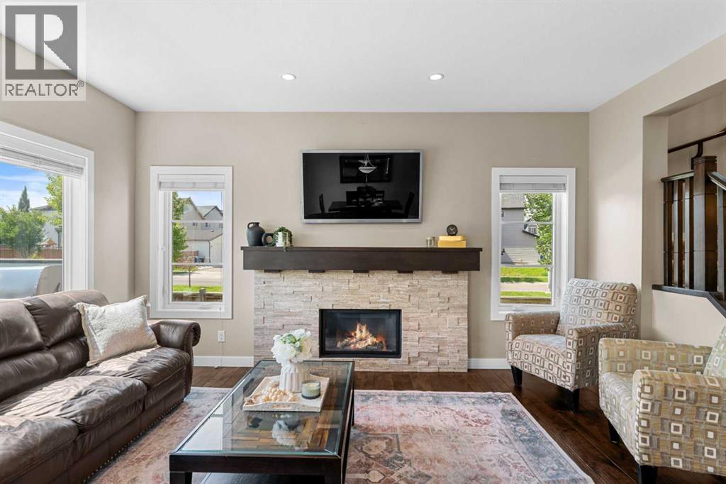 Photo 5 of 240 Copperpond Green Se, Calgary AB