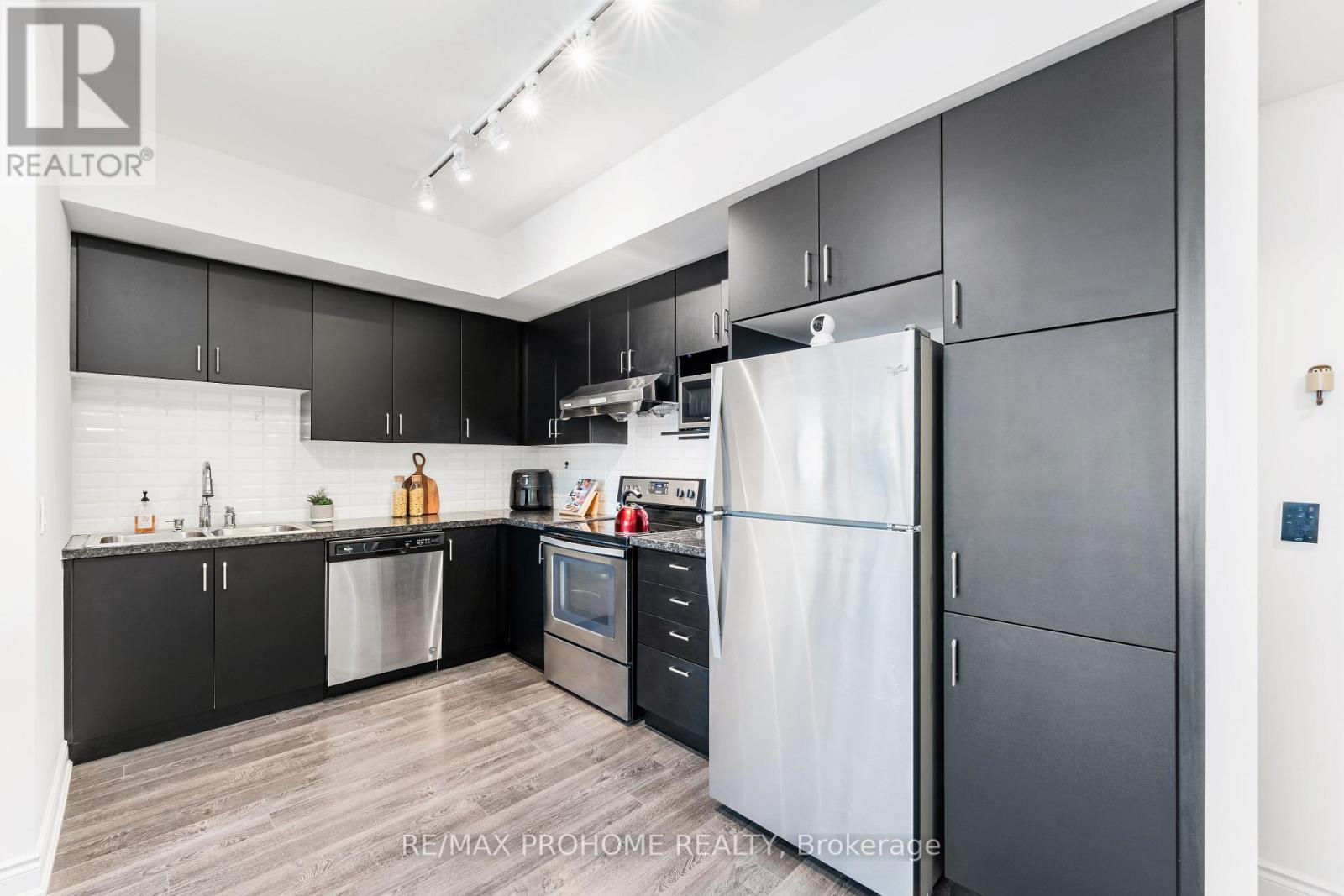 Photo 6 of 1112 33 Clegg Road, Markham ON