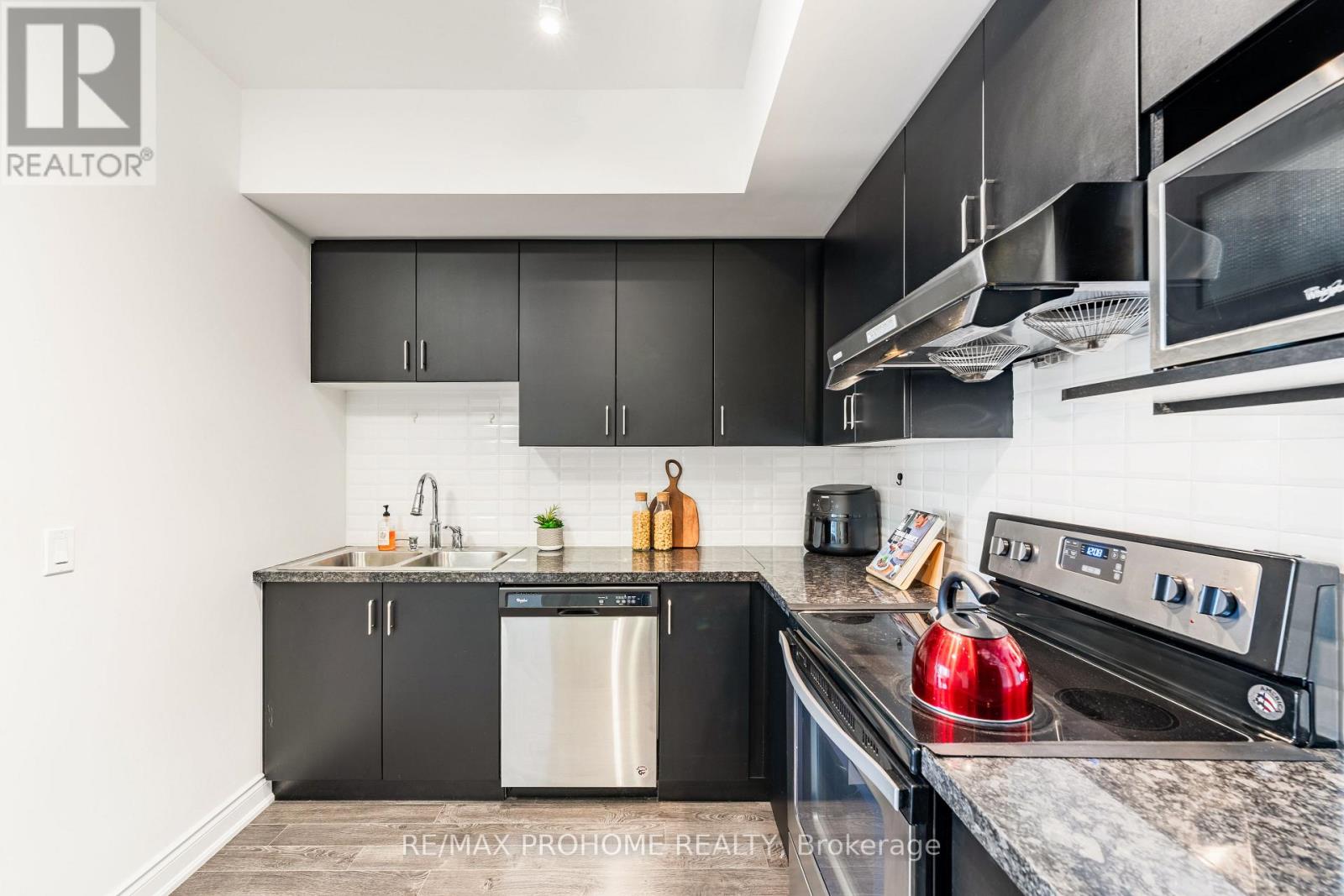 Photo 8 of 1112 33 Clegg Road, Markham ON