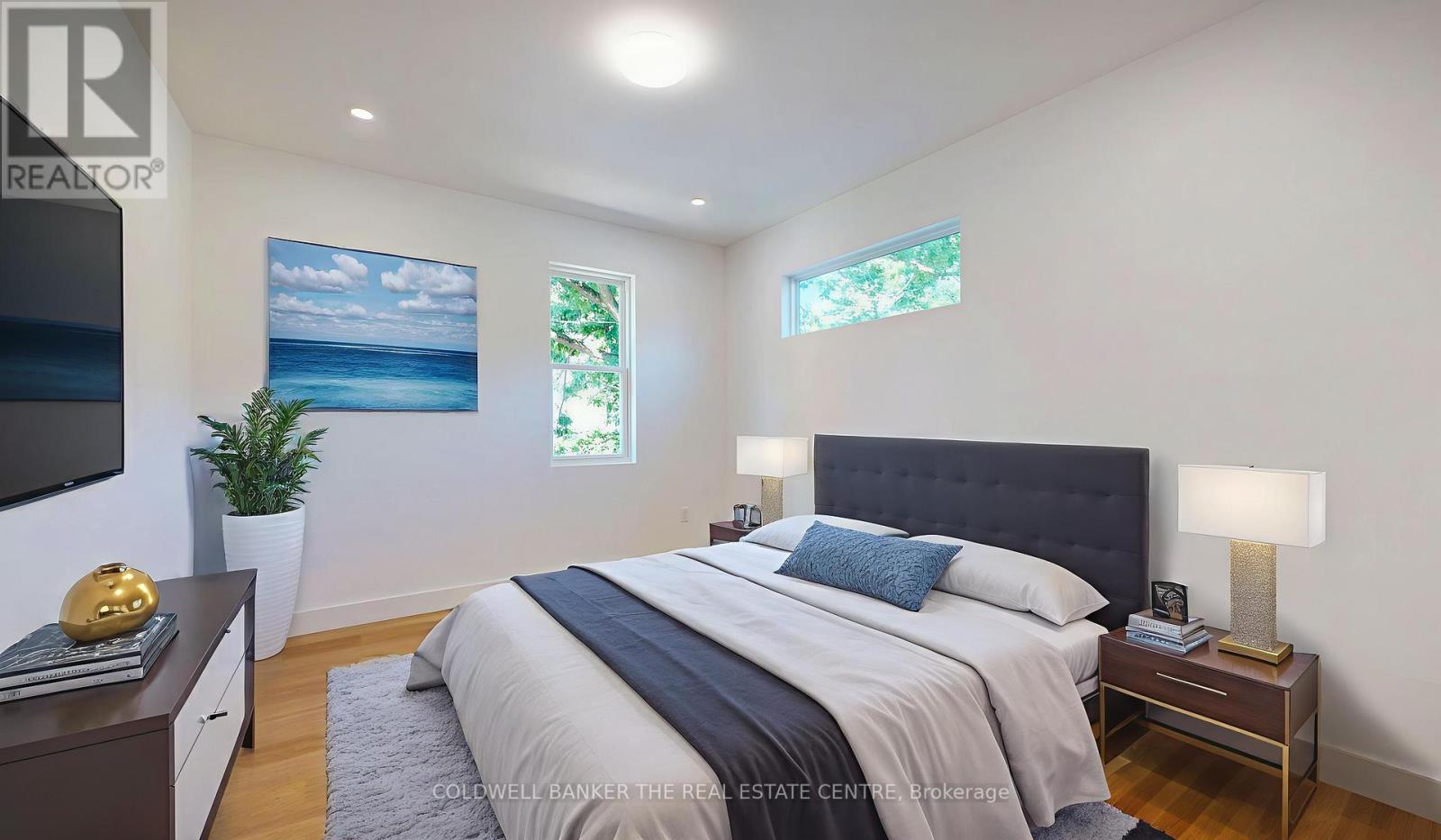 Photo 10 of 60 Gray Street, Severn ON