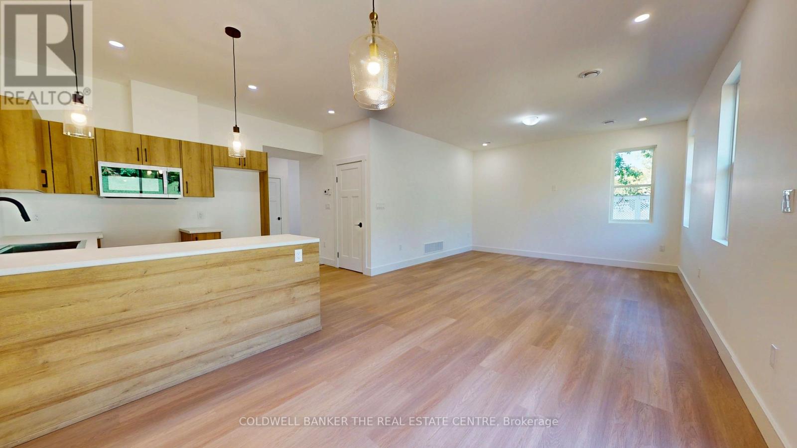 Photo 23 of 60 Gray Street, Severn ON