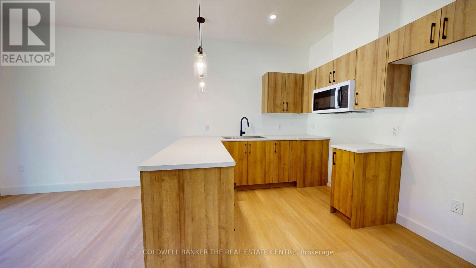 Photo 25 of 60 Gray Street, Severn ON